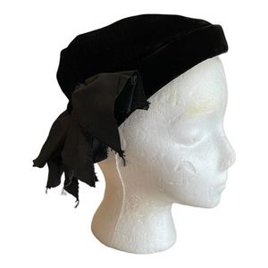 Vintage Women's Hat Black Velvet Beret with Bow Accent Mid Century